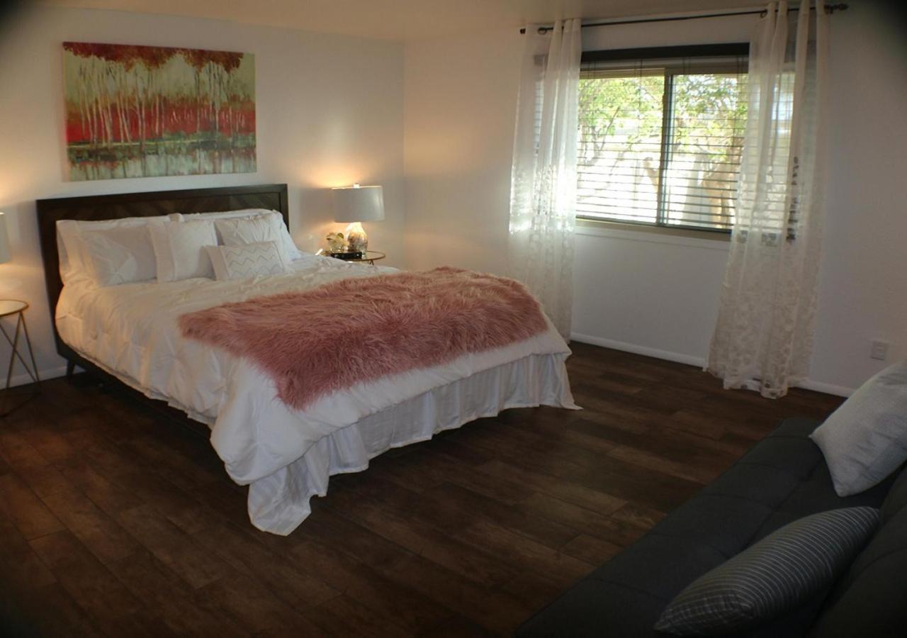 Tempe Escape With Heated Pool, Billiards & Firepit Fun Villa Buitenkant foto