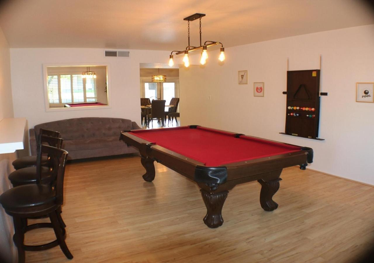 Tempe Escape With Heated Pool, Billiards & Firepit Fun Villa Buitenkant foto
